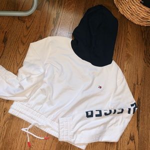 Tommy Hilfiger Cropped White Hoodie